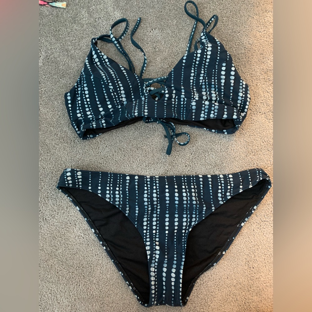 Cupshe 2 piece swimsuit size XL